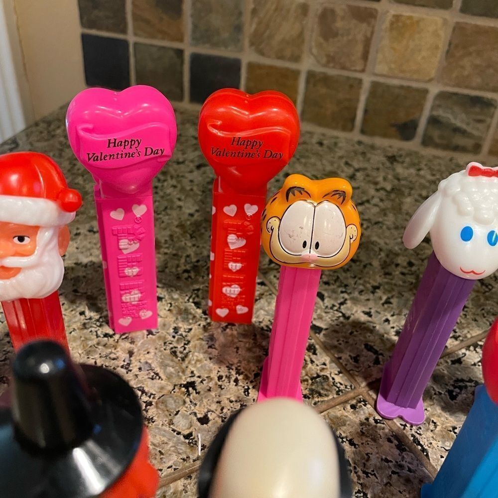 Pez Holiday Collection - Picture 6 of 12